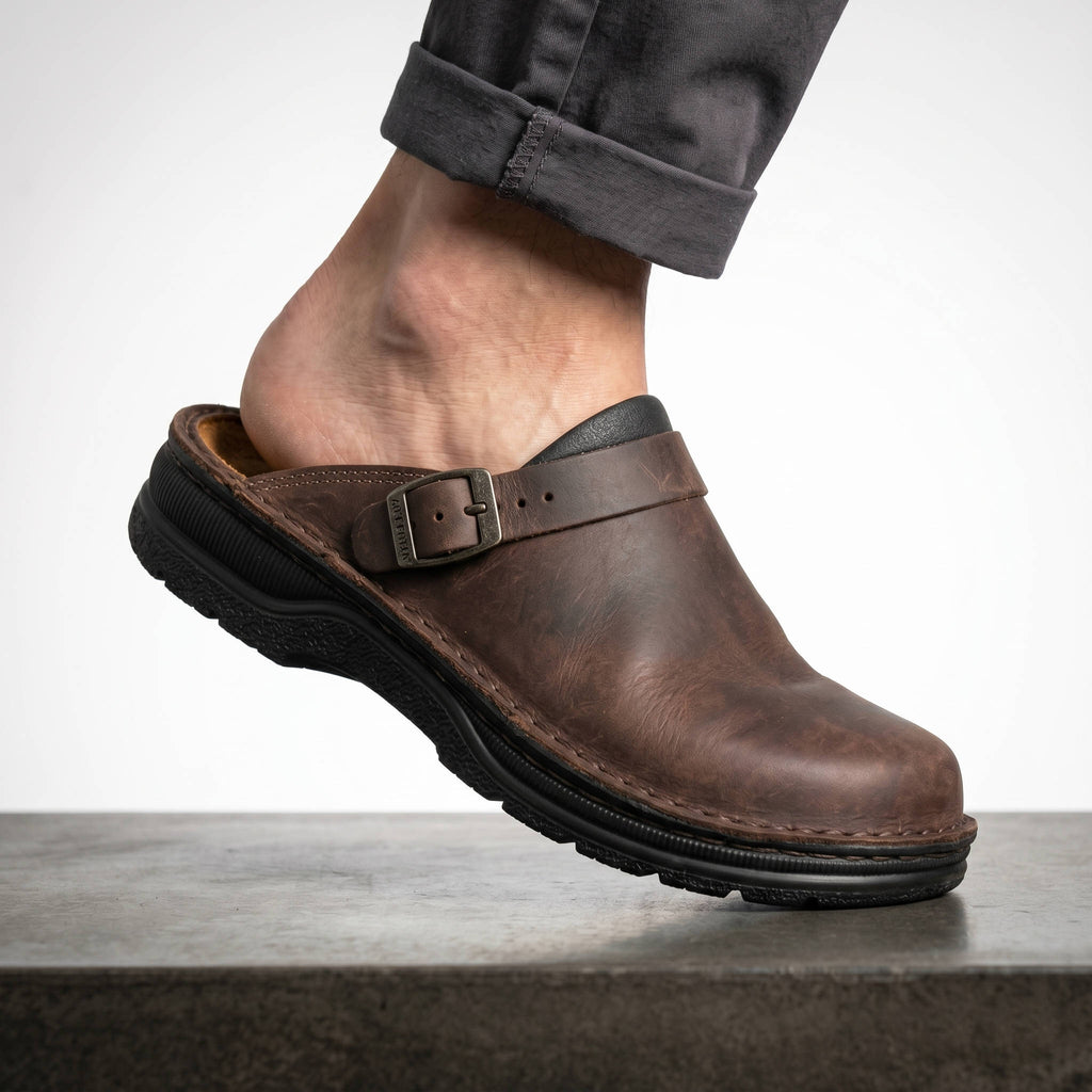Mens Leather Clogs, Closed Toe Slip on Mules, Casual Buckle Strap Backless Comfort Shoes