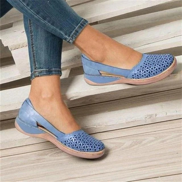 Womens Slip-On Flats with Expandable Toe Box and Cushioned Insole