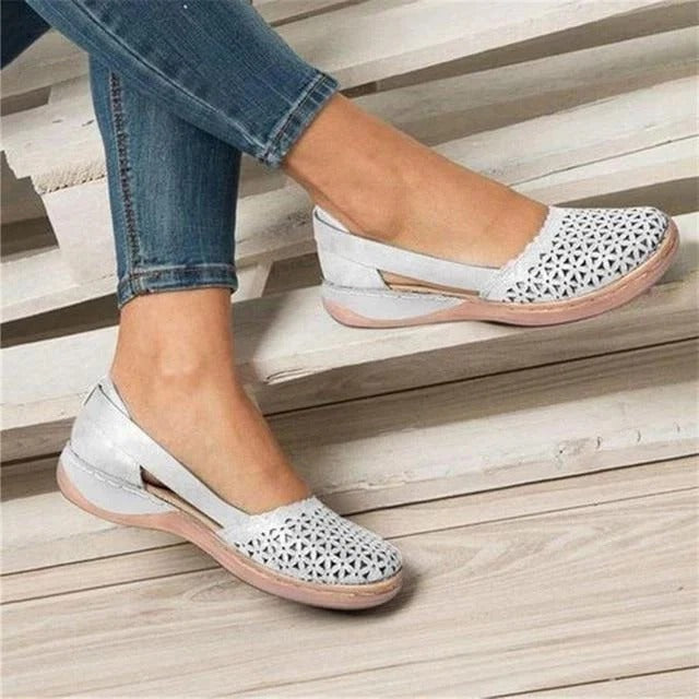 Womens Slip-On Flats with Expandable Toe Box and Cushioned Insole