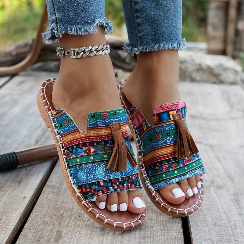 Comfortable Flat Sandals, Supportive Casual Sandals for Walking and Daily Comfort