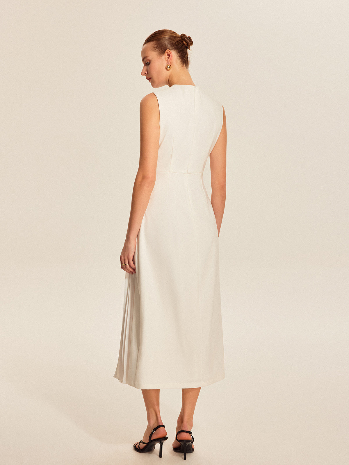 Pleated Midi Dress with Crew Neckline and Invisible Zipper, Sleeveless